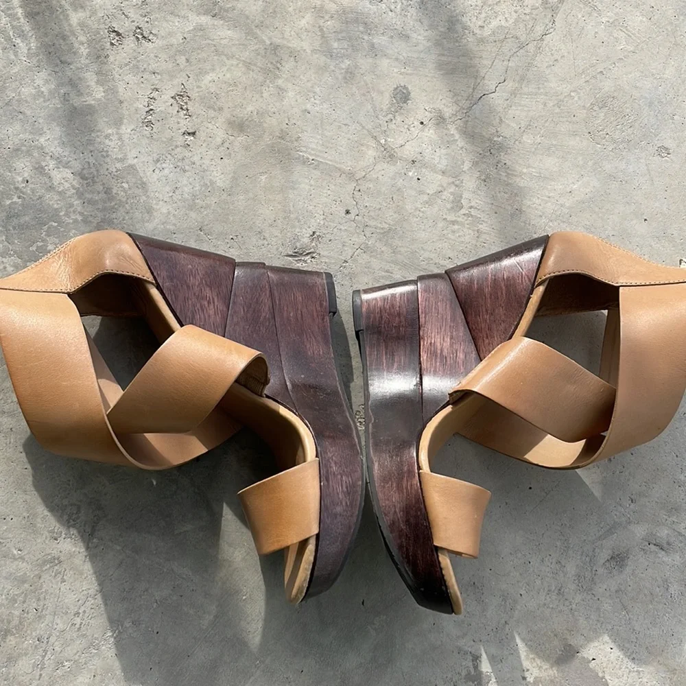 Diane von Furstenberg Opal Wedge size 6